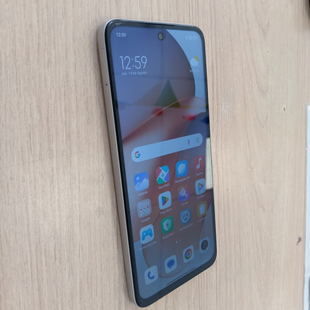 CELULAR XIAOMI REDMI 12 23053RN02L 128 GB 4 GB RAM (SEMINUEVO)