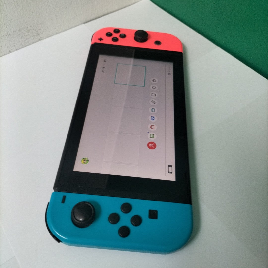 CONSOLA DE VIDEOJUEGO NINTENDO SWITCH 1.1 32 GB (SEMINUEVO)