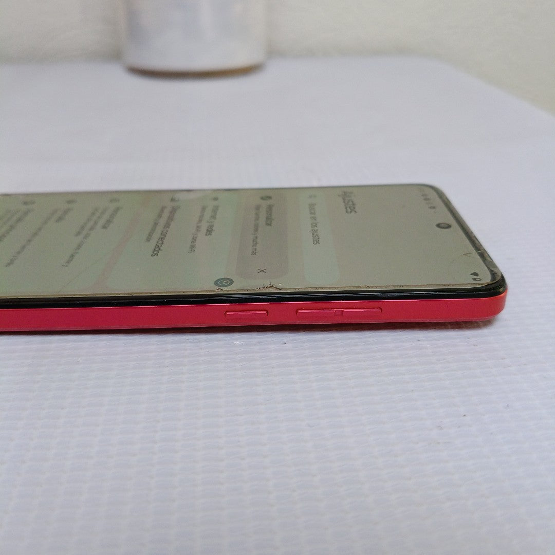 CELULAR MOTOROLA MOTO G84 XT2347-1 (2023) 256 GB 8 GB RAM (SEMINUEVO)