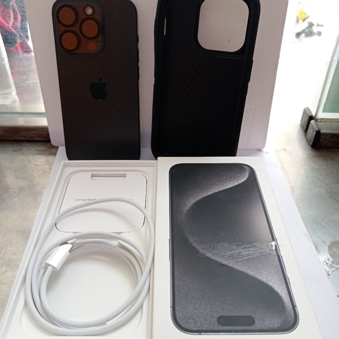 CELULAR APPLE IPHONE 15 PRO A3101 256 GB 8 GB RAM (SEMINUEVO)
