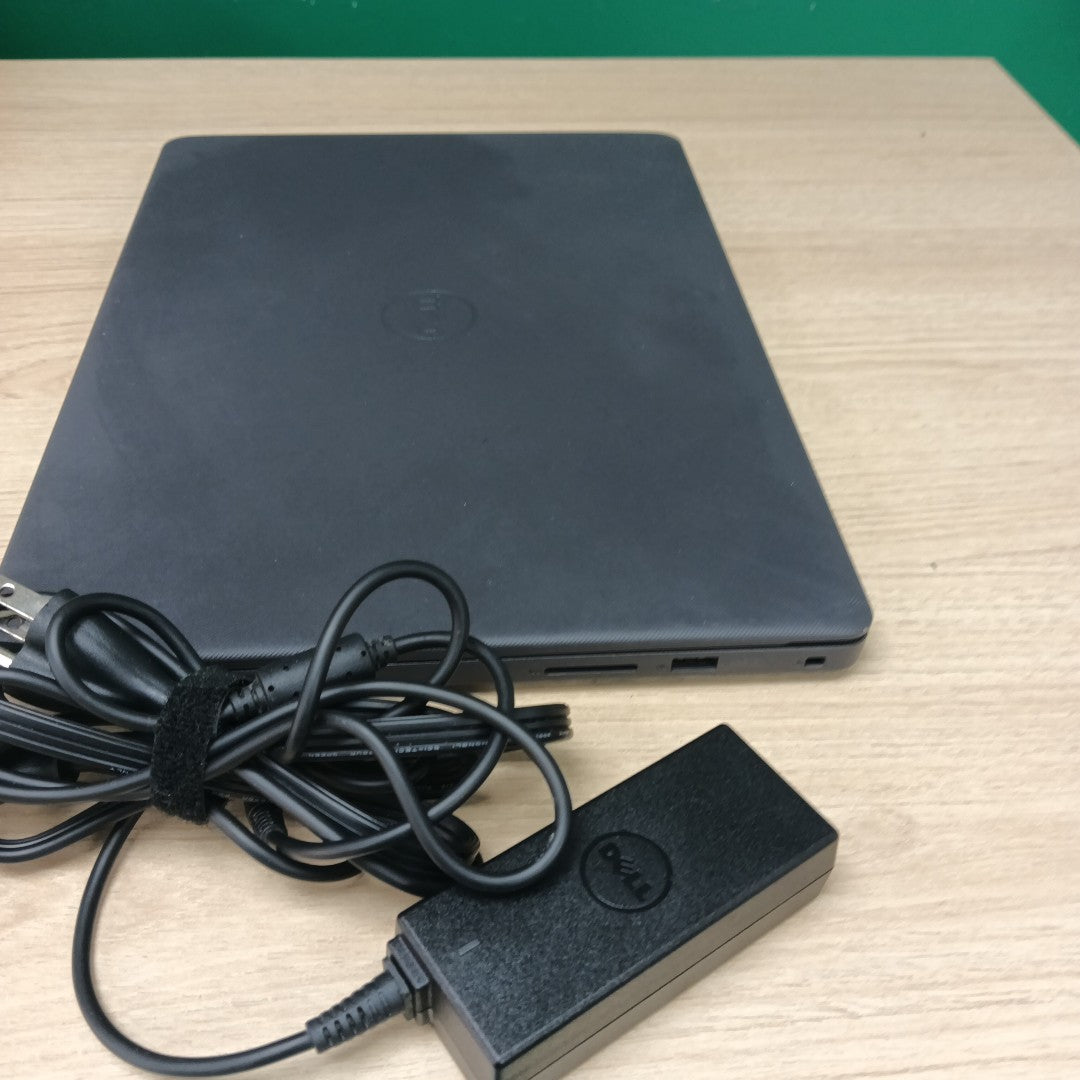 LAPTOP DELL VOSTRO 3405 (2022) 256 GB SSD 8 GB RAM (SEMINUEVO)