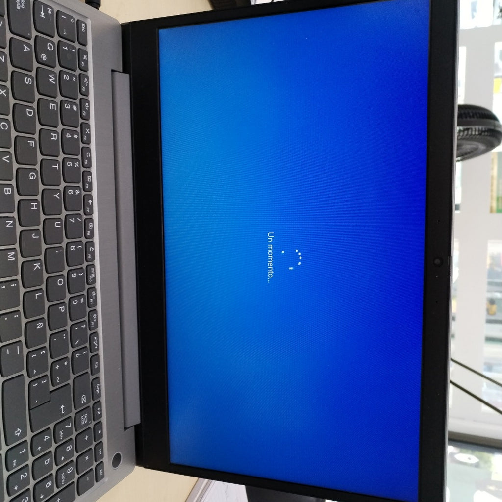 LAPTOP LENOVO IDEAPAD 3 15ADA05 (2020) 1 TB 8 GB RAM (SEMINUEVO)