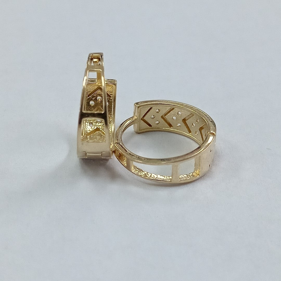 HUGGIES ORO 14K 2.5 (NUEVO)