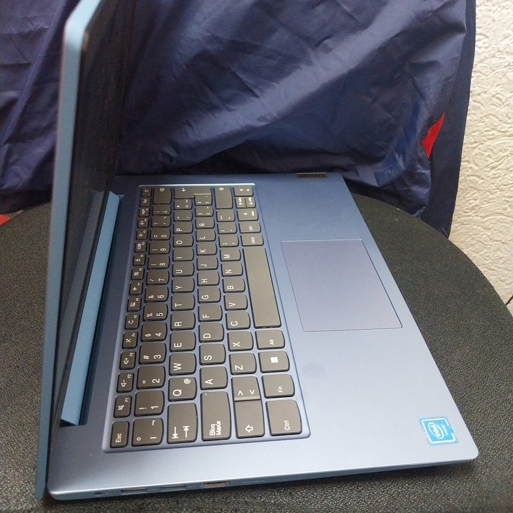 LAPTOP LENOVO IDEAPAD 1 14IGL05 (2022) 128 GB SSD 4 GB RAM (SEMINUEVO)