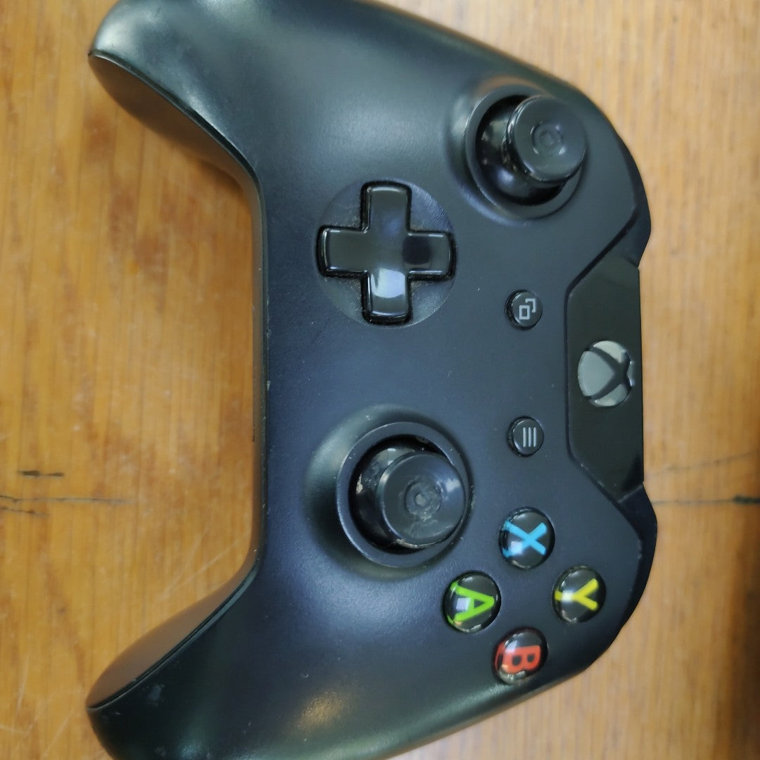 CONSOLA DE VIDEOJUEGO MICROSOFT XBOX ONE 500 GB  (SEMINUEVO)