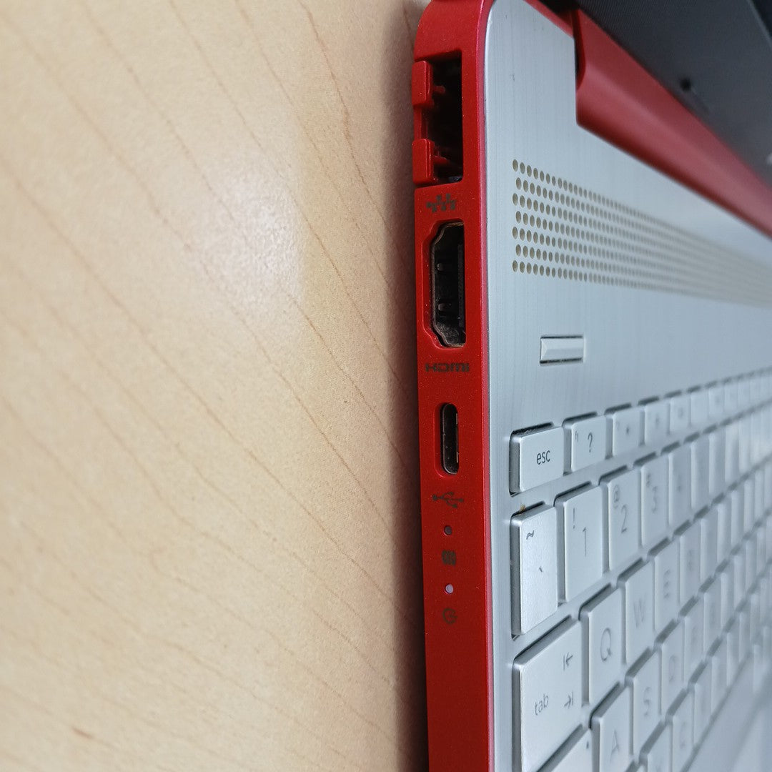 LAPTOP HP 15-DW1083WM (2021) 128 GB SSD 4 GB RAM (SEMINUEVO)