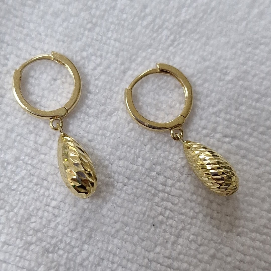 HUGGIES ORO 14K 1.5 (NUEVO)