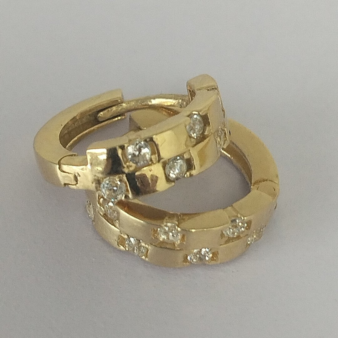 HUGGIES ORO 14K 1.9 (NUEVO)