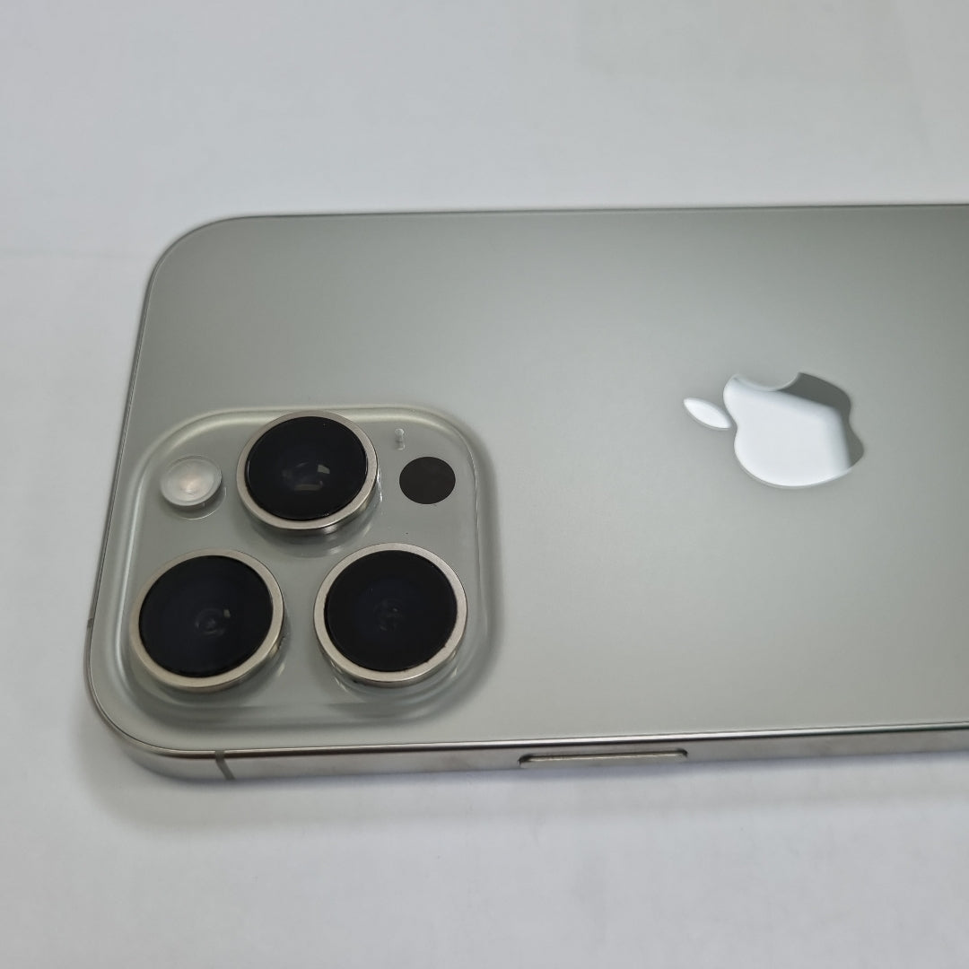 CELULAR APPLE IPHONE 16 PRO MAX A3295 (2024) 256 GB 8 GB RAM (SEMINUEVO)