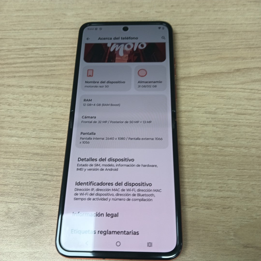 CELULAR MOTOROLA RAZR 50 5G XT2453-1 512 GB 12 GB RAM (SEMINUEVO)