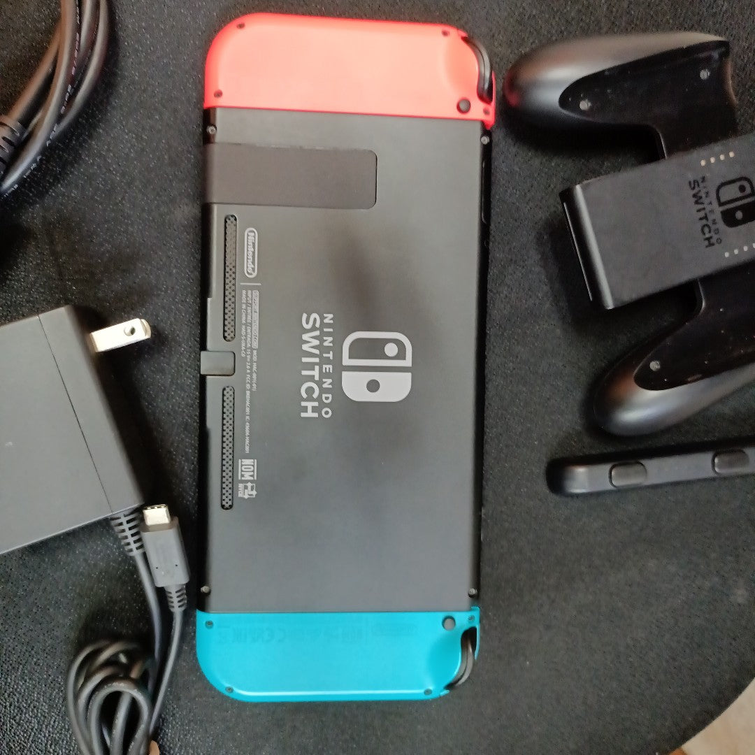CONSOLA DE VIDEOJUEGO NINTENDO SWITCH OLED 64 GB (SEMINUEVO)