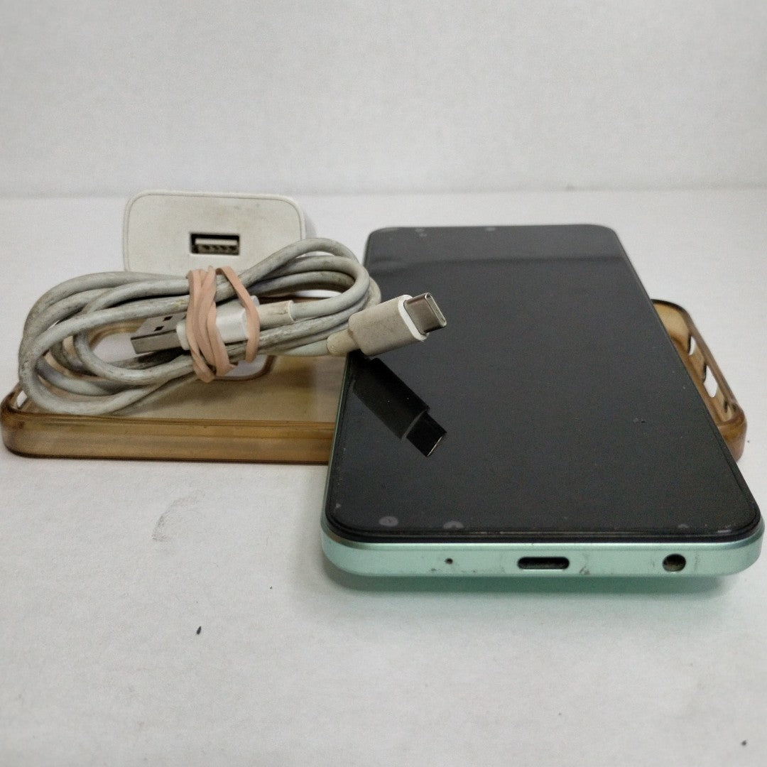 CELULAR VIVO Y03 V2332 (2024) 128 GB 4 GB RAM (SEMINUEVO)
