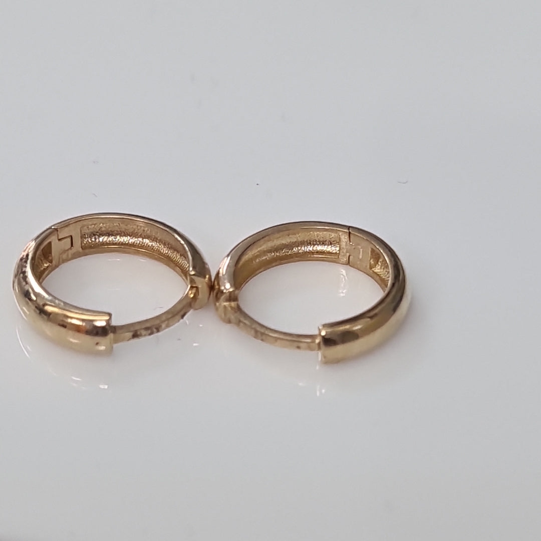 HUGGIES ORO 14K 1.6 (NUEVO)