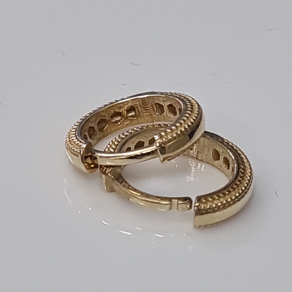 HUGGIES ORO 14K 2.5 (NUEVO)