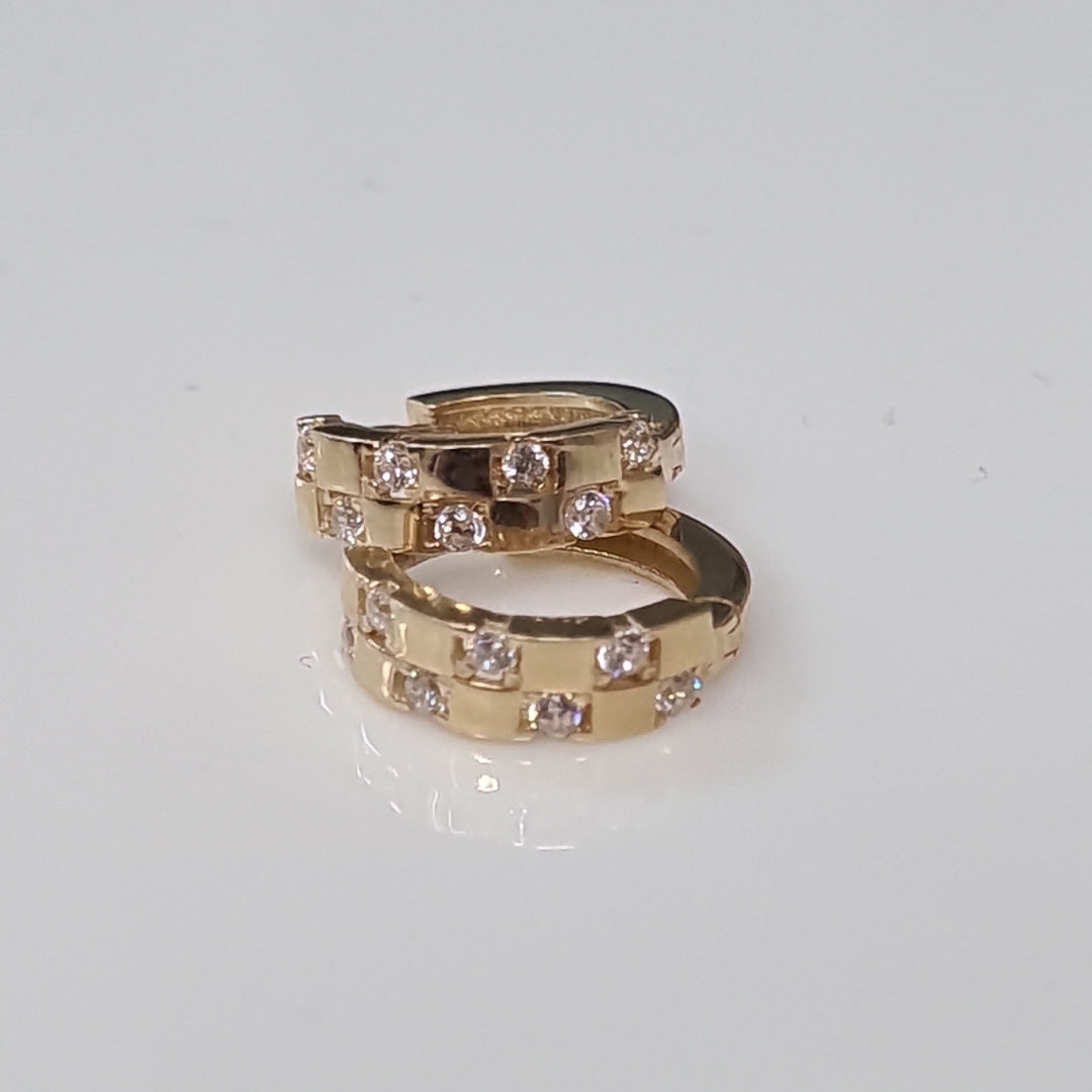 HUGGIES ORO 14K 1.9 (NUEVO)