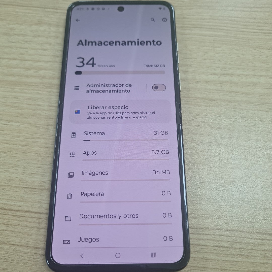 CELULAR MOTOROLA RAZR 50 5G XT2453-1 512 GB 12 GB RAM (SEMINUEVO)