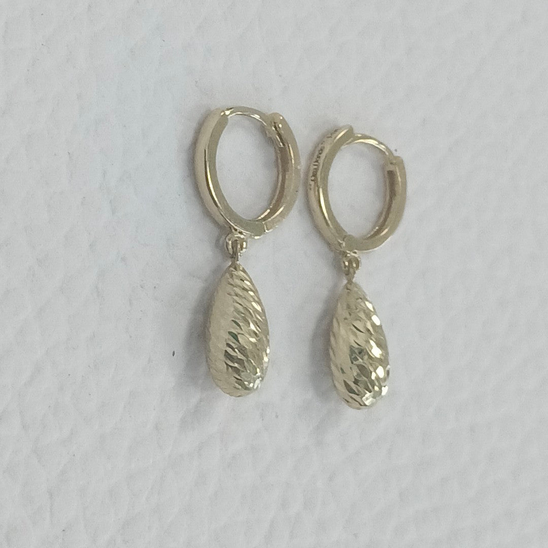 HUGGIES ORO 14K 1.5 (NUEVO)