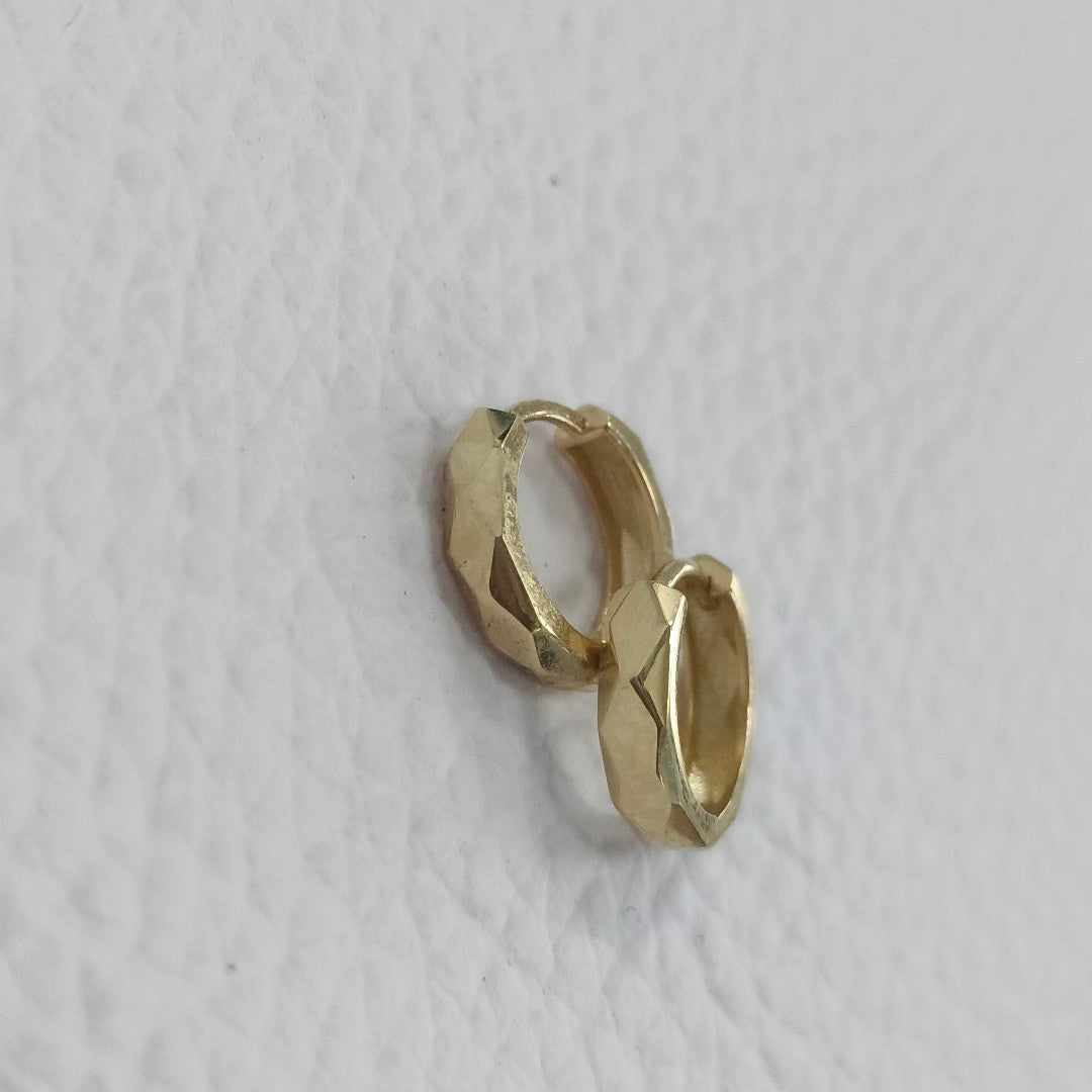 HUGGIES ORO 14K 1.5 (NUEVO)