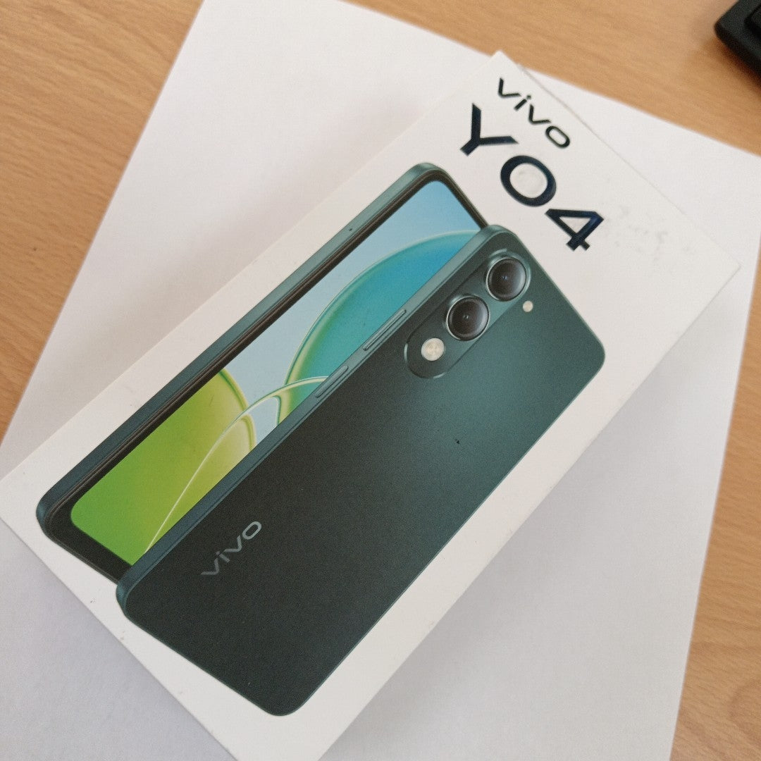 CELULAR VIVO Y04 V2430 (2025) 256 GB 4 GB RAM (SEMINUEVO)