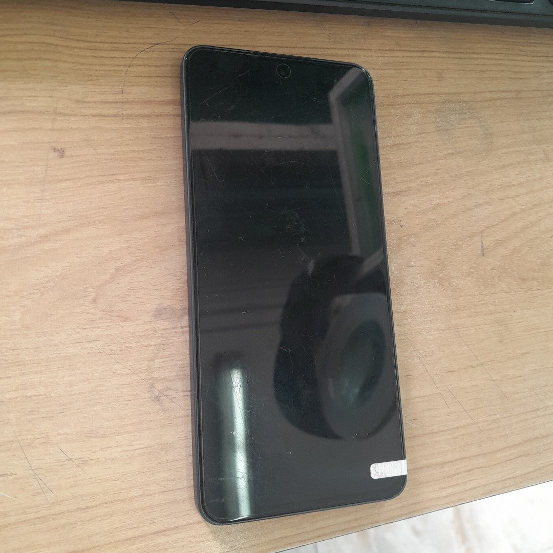 CELULAR OPPO  RENO 13F 5G CPH2699 (2025) 256 GB 12 GB RAM (SEMINUEVO)