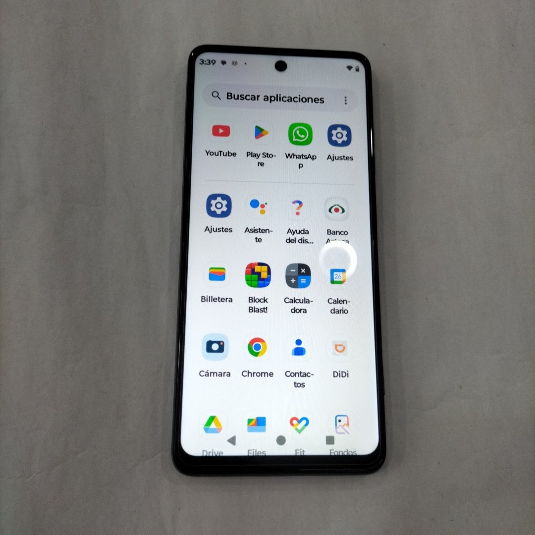 CELULAR MOTOROLA MOTO G24 XT2423-1 (2024) 128 GB 4 GB RAM (SEMINUEVO)