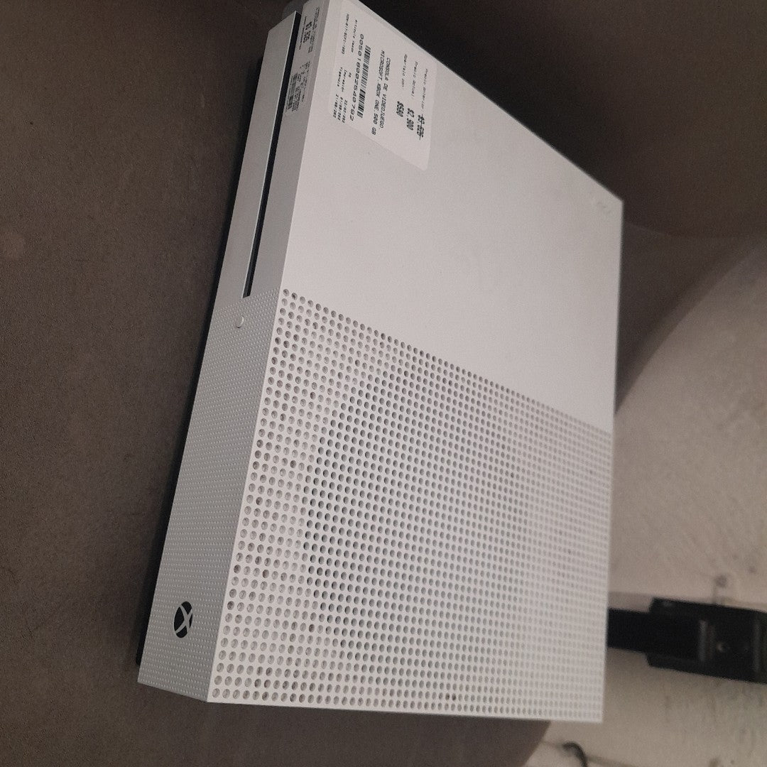 CONSOLA DE VIDEOJUEGO MICROSOFT XBOX ONE 500 GB  (SEMINUEVO)