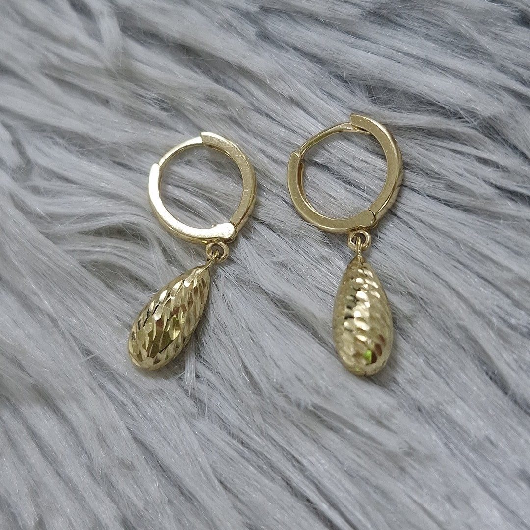 HUGGIES ORO 14K 1.5 (NUEVO)