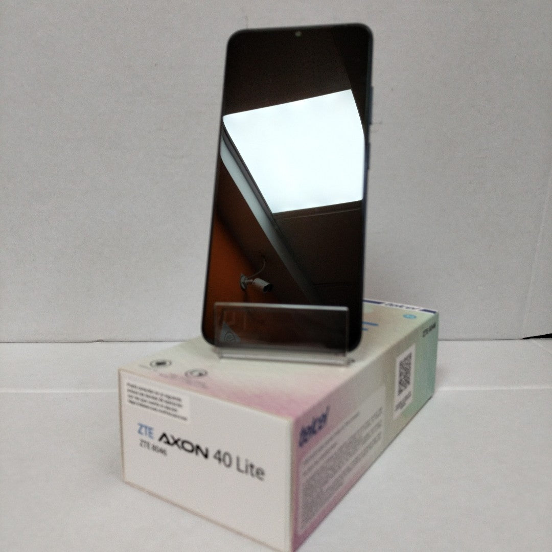 CELULAR ZTE AXON 40 LITE 8046 128 GB 4 GB RAM (SEMINUEVO)