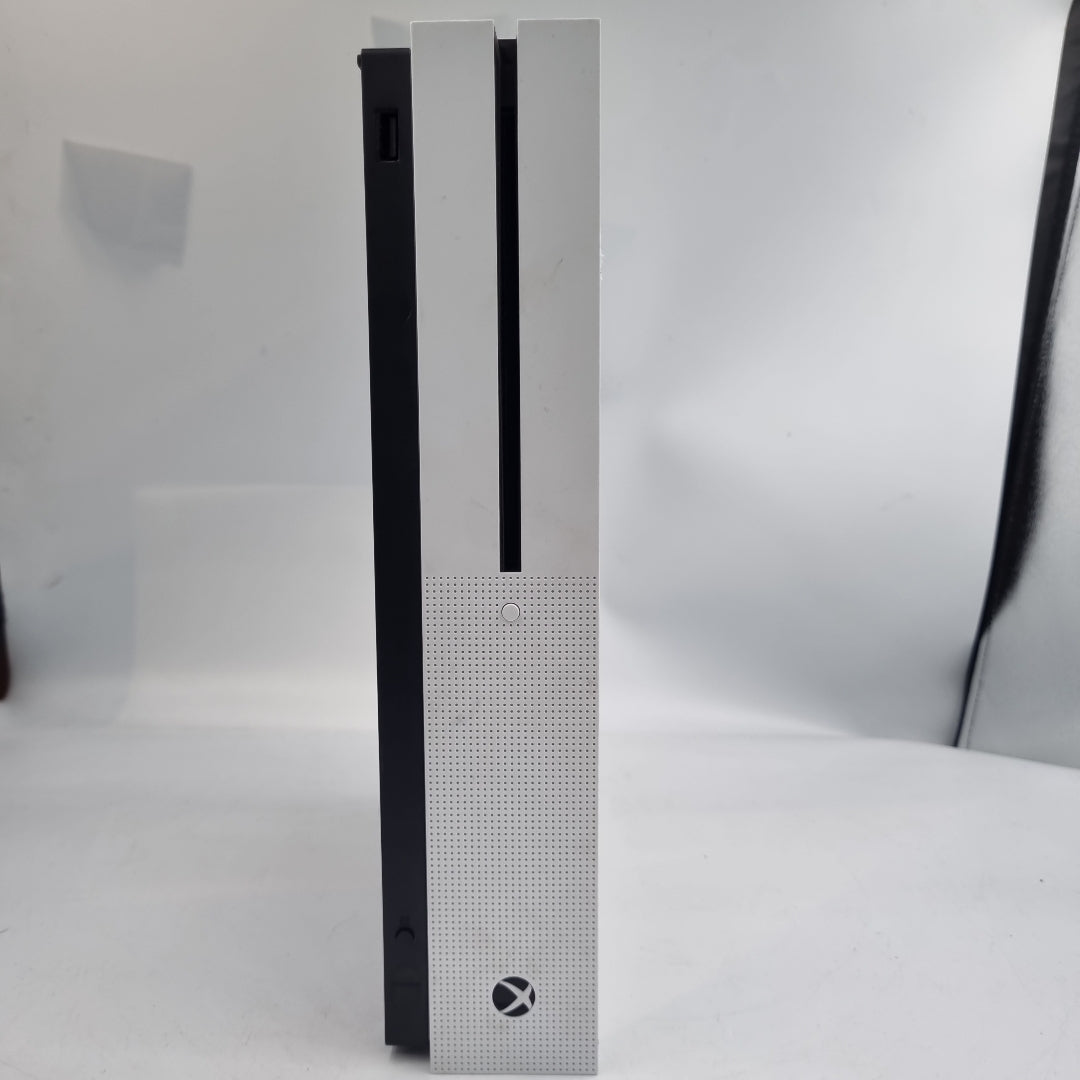 CONSOLA DE VIDEOJUEGO MICROSOFT XBOX ONE S 1 TB (SEMINUEVO)