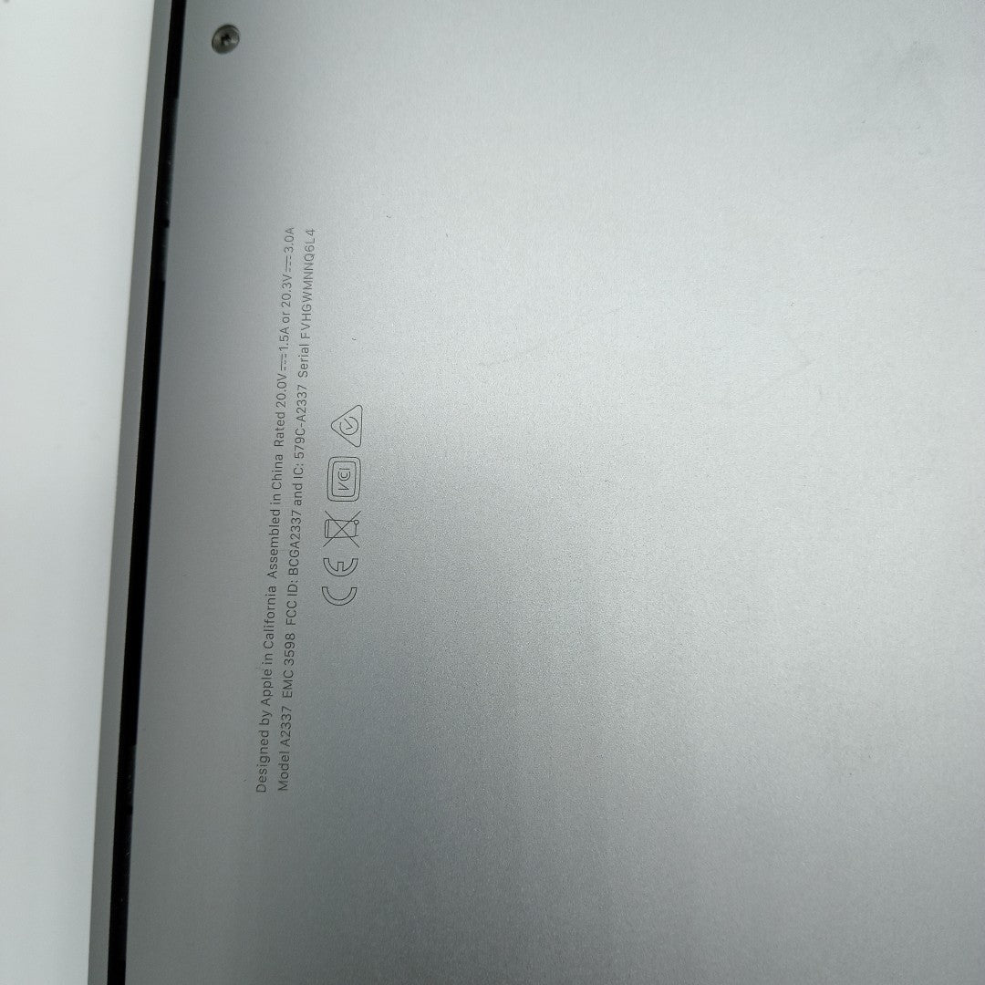 LAPTOP APPLE MACBOOK AIR 13" 2020 3.2 A2337 256 GB SSD 8 GB RAM (SEMINUEVO)