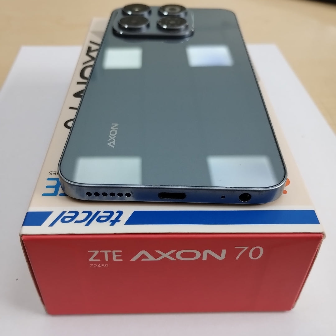 CELULAR ZTE AXON 70 Z2459 256 GB 6 GB RAM (SEMINUEVO)