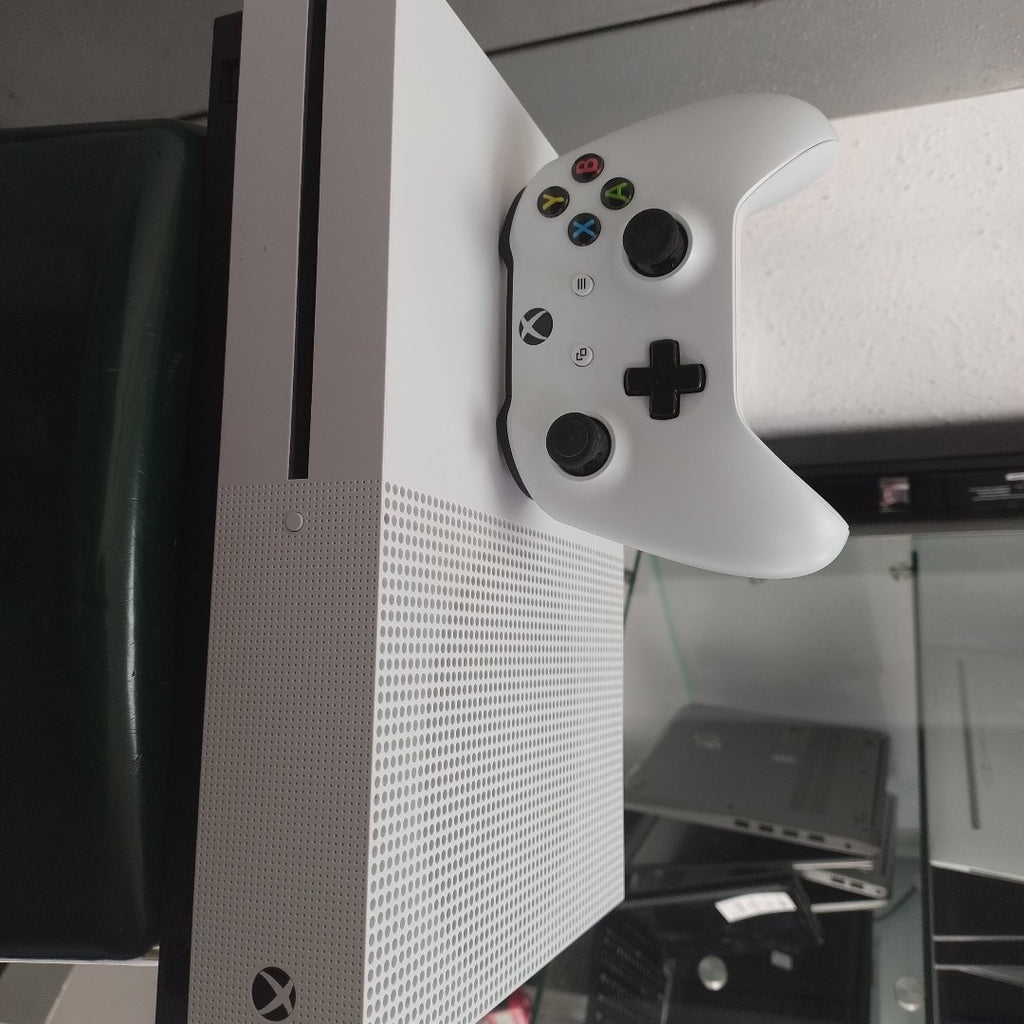 CONSOLA DE VIDEOJUEGO MICROSOFT XBOX ONE S 1 TB (SEMINUEVO)