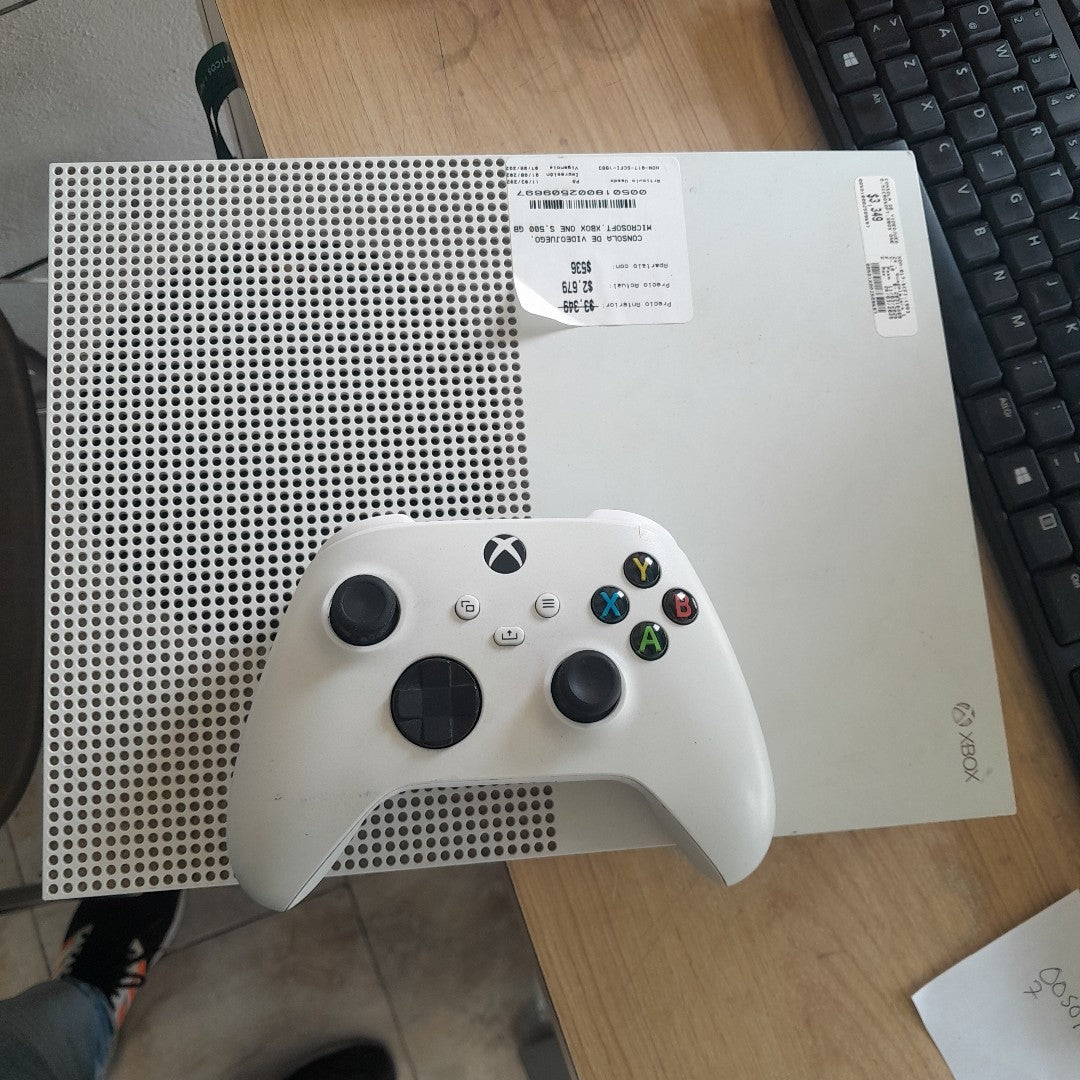 CONSOLA DE VIDEOJUEGO MICROSOFT XBOX ONE S 500 GB  (SEMINUEVO)