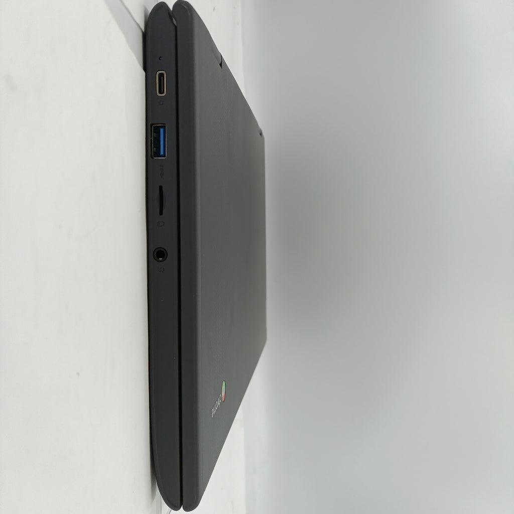 LAPTOP LENOVO 300E 2ND GEN (2023) 128 GB SSD 4 GB RAM (SEMINUEVO)