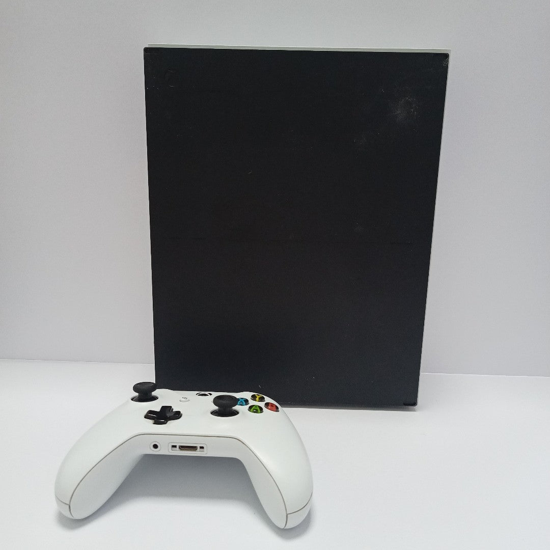 CONSOLA DE VIDEOJUEGO MICROSOFT XBOX ONE S 1 TB (SEMINUEVO)