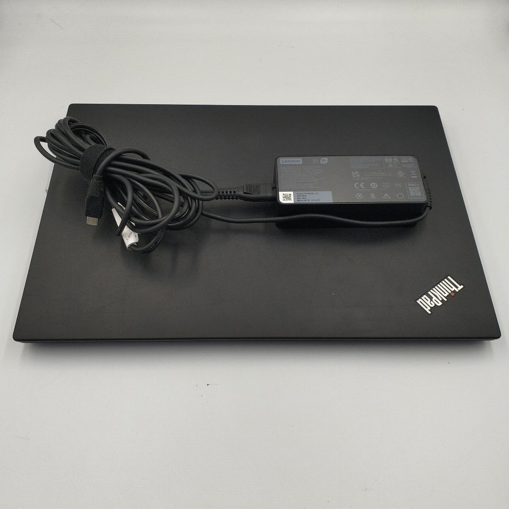 LAPTOP LENOVO THINKPAD E14 GEN 2 (2022) 256 GB SSD 16 GB RAM (SEMINUEVO)