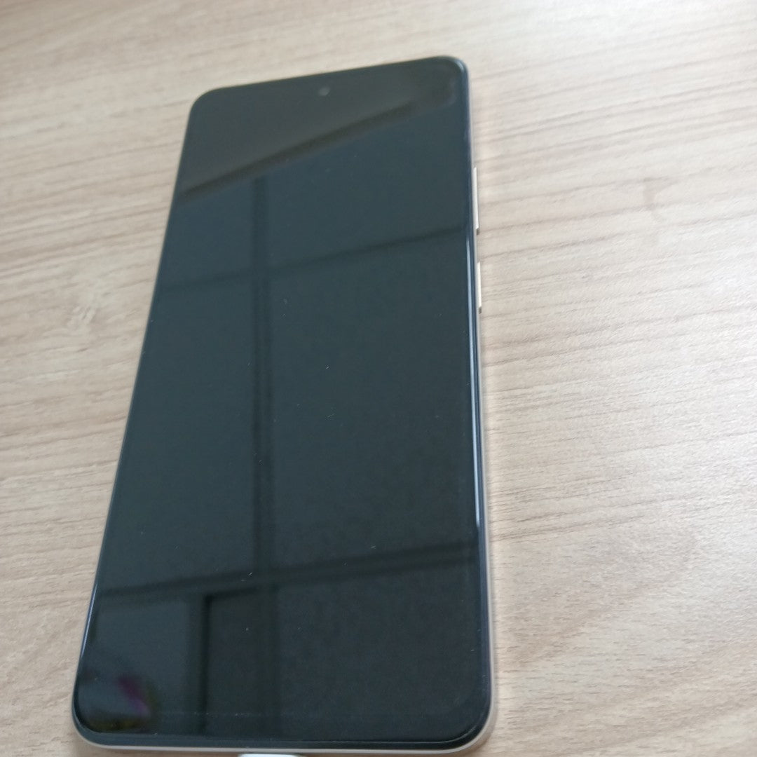 CELULAR REALME 11 5G RMX3780 (2023) 256 GB 8 GB RAM (SEMINUEVO)