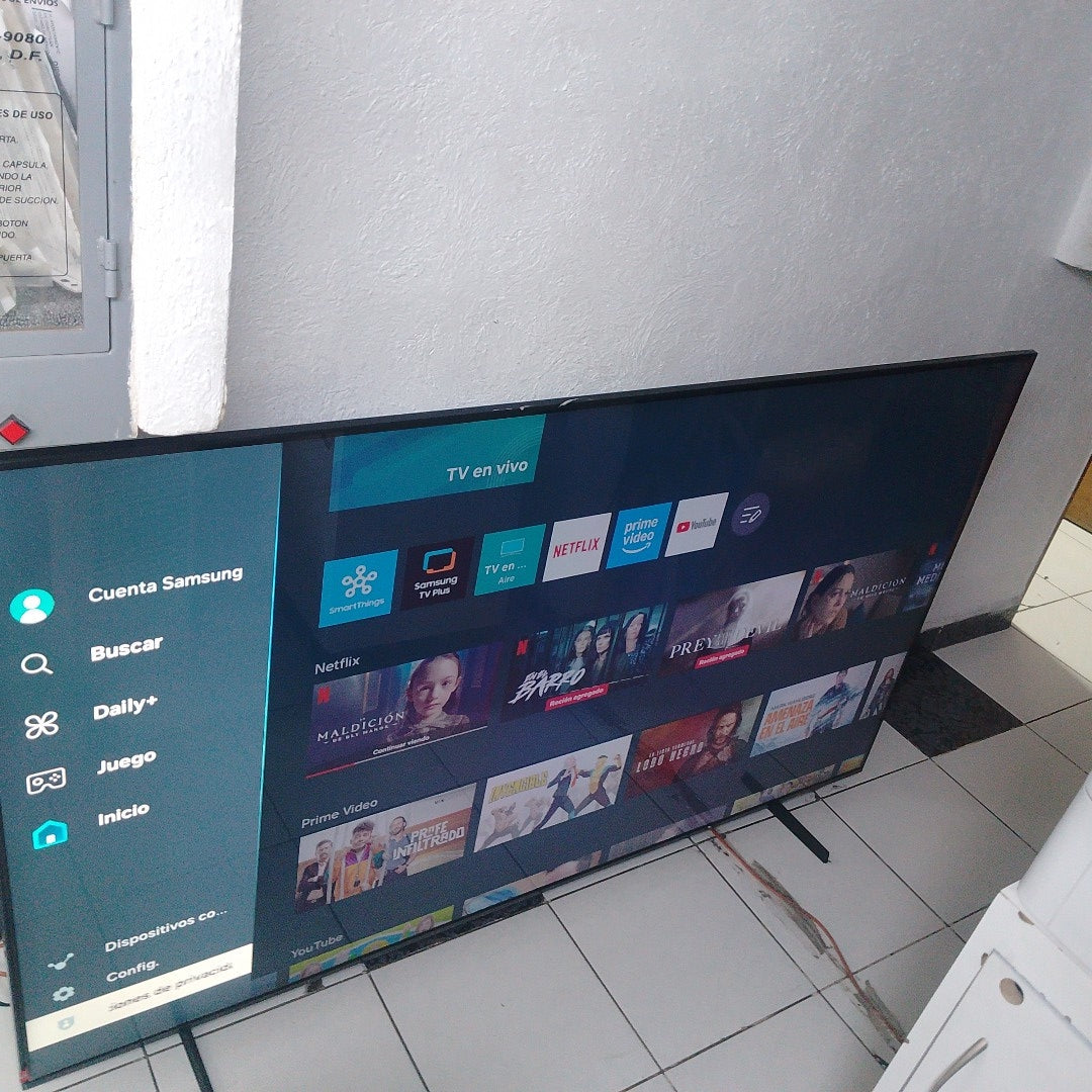 PANTALLA SAMSUNG UN70DU7000F (2024) 70" OLED 4K (SEMINUEVO)