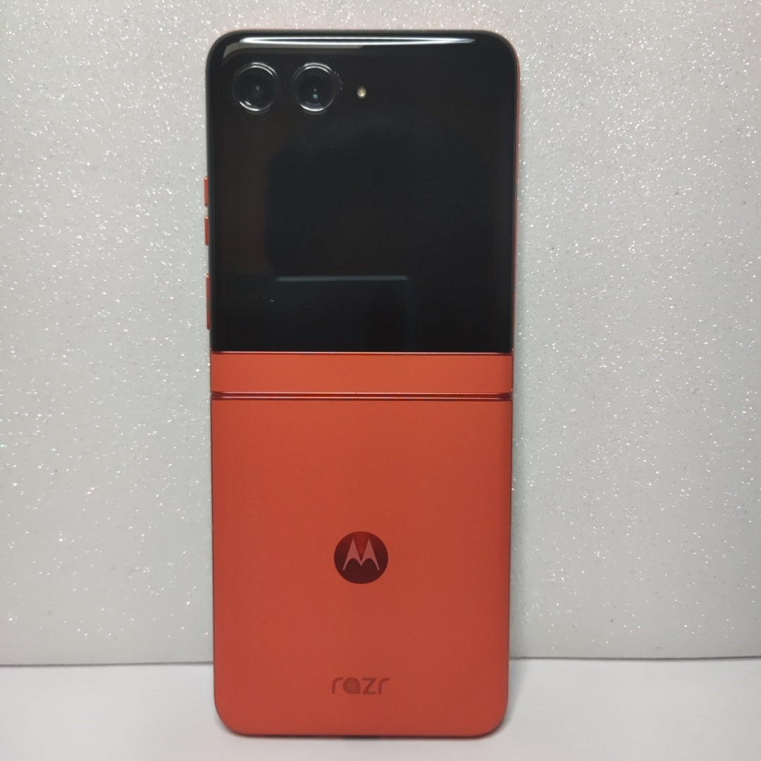 CELULAR MOTOROLA RAZR 50 5G XT2453-1 512 GB 12 GB RAM (SEMINUEVO)