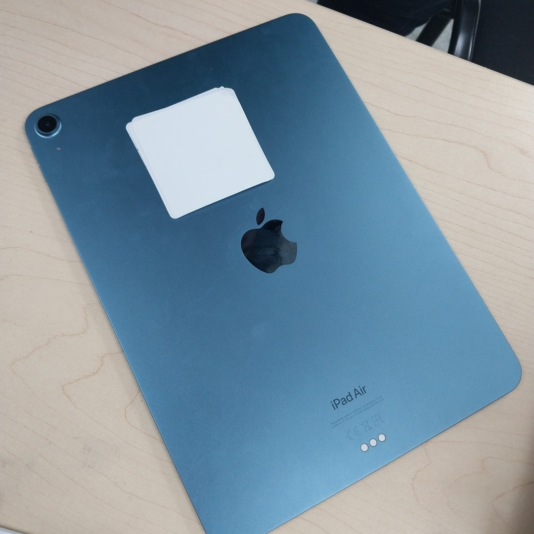 TABLETA APPLE IPAD AIR 5 A2588 64 GB 8 GB RAM (SEMINUEVO)
