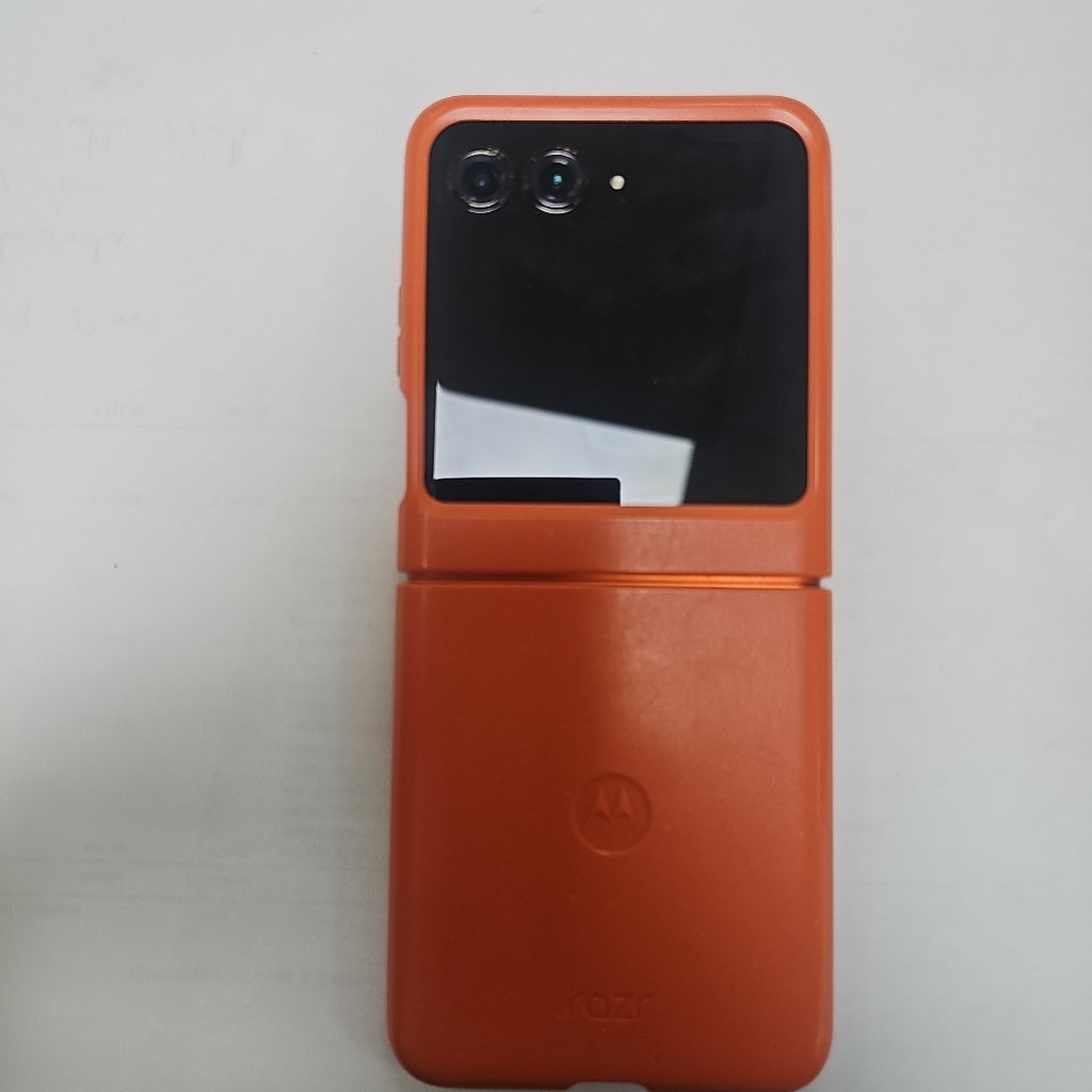 CELULAR MOTOROLA RAZR 50 5G XT2453-1 512 GB 12 GB RAM (SEMINUEVO)