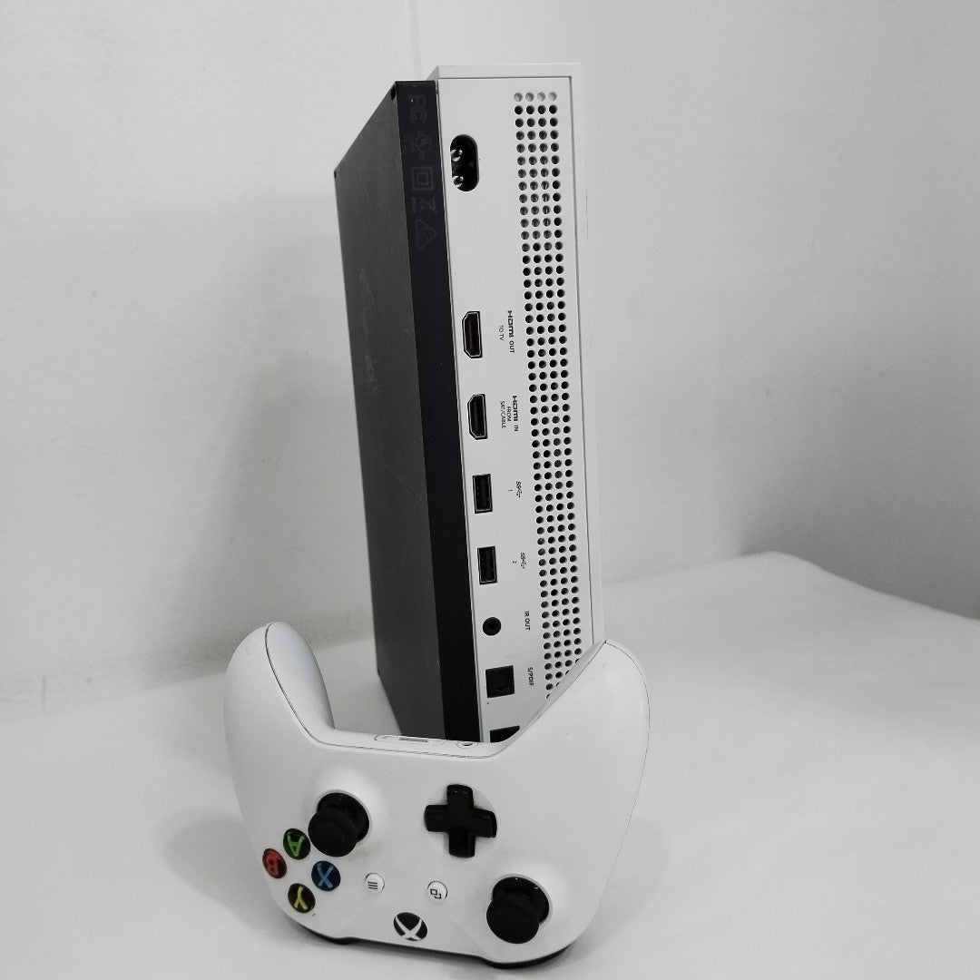 CONSOLA DE VIDEOJUEGO MICROSOFT XBOX ONE S 1 TB (SEMINUEVO)
