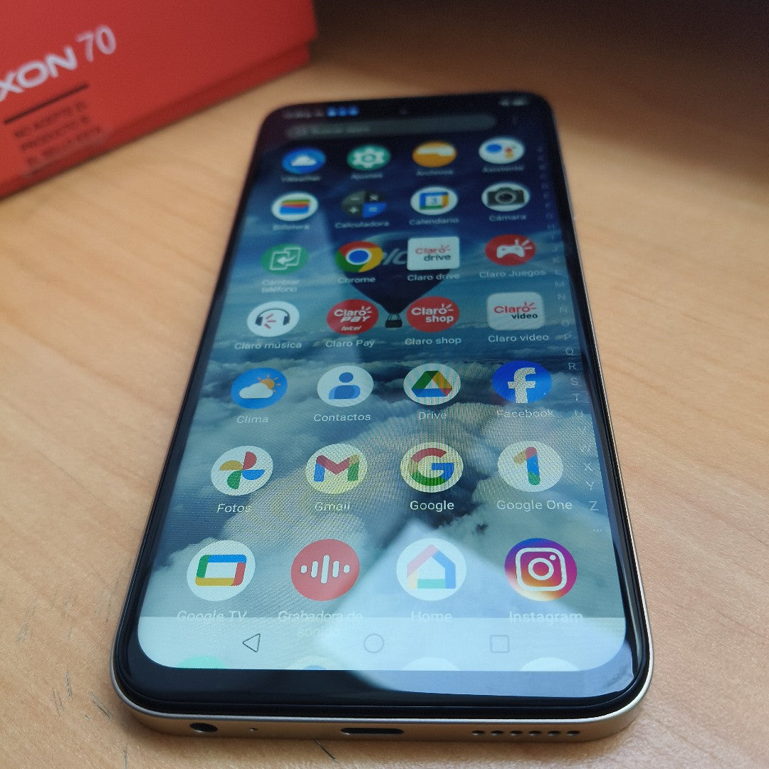 CELULAR ZTE AXON 70 Z2459 256 GB 6 GB RAM (SEMINUEVO)