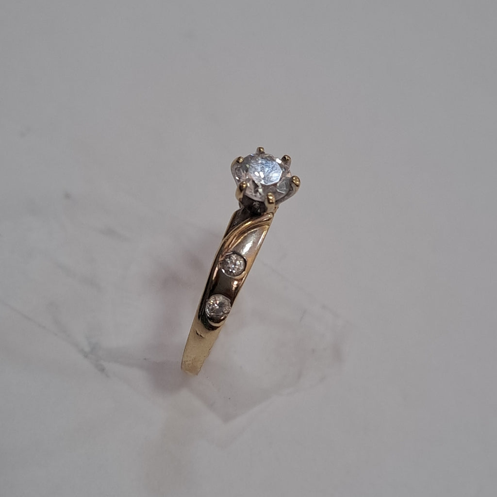 ANILLITO. ORO. 14 K 2.3 GRMS (SEMINUEVO)