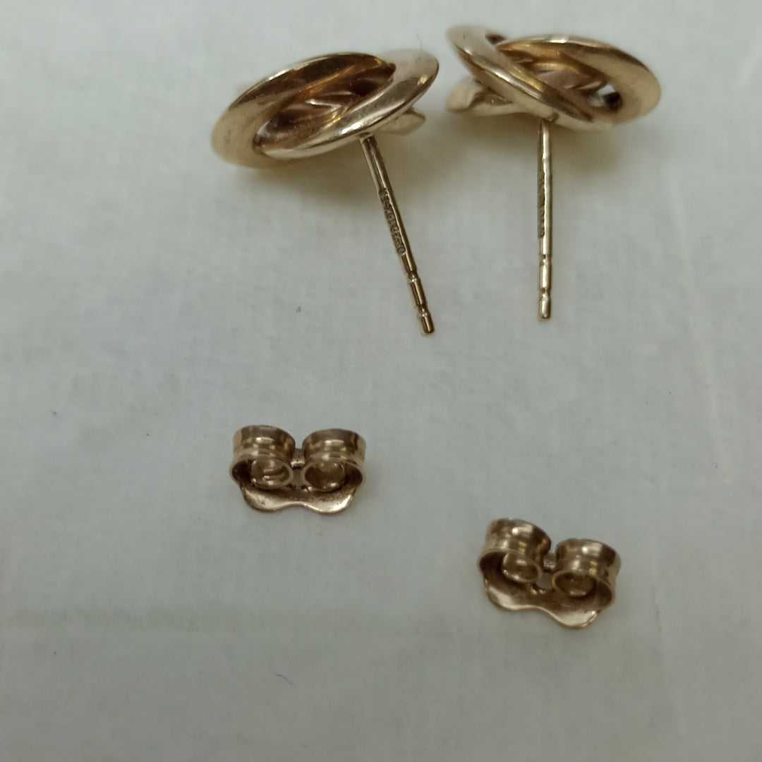 BROQUELES PAR. ORO. 8 K 2 GRMS (SEMINUEVO)