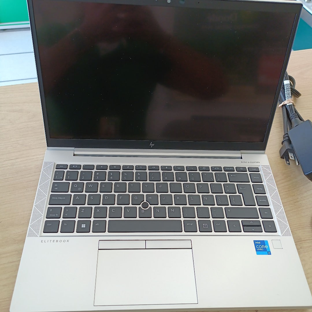 LAPTOP HP ELITEBOOK 840 G8 (2023) 256 GB SSD 16 GB RAM