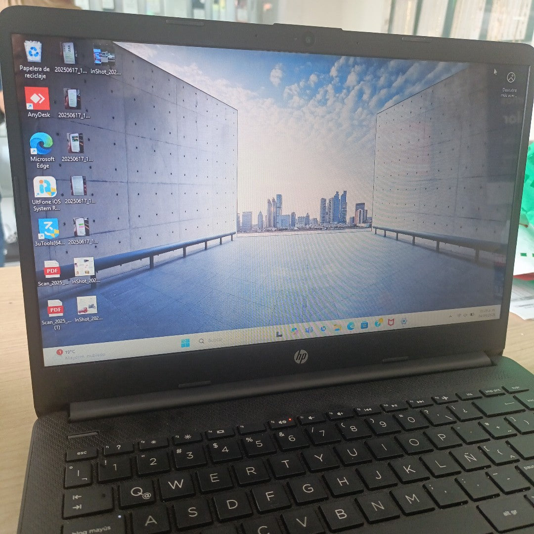 LAPTOP HP 14-DQ0509LA (2022) 128 GB SSD 4 GB RAM (SEMINUEVO)