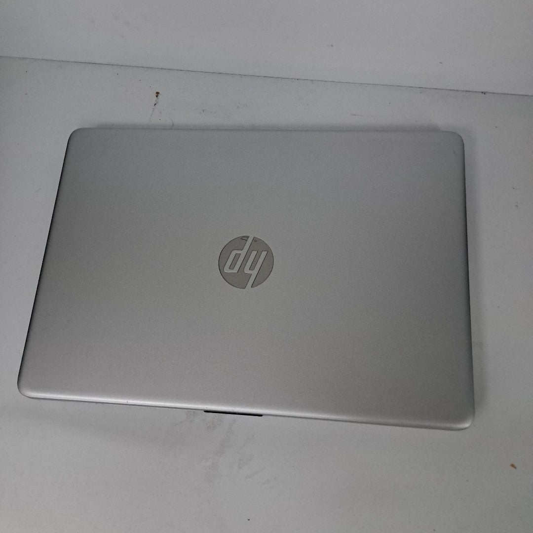 LAPTOP HP 14-DQ0505LA (2023) 256 GB SSD 8 GB RAM (SEMINUEVO)
