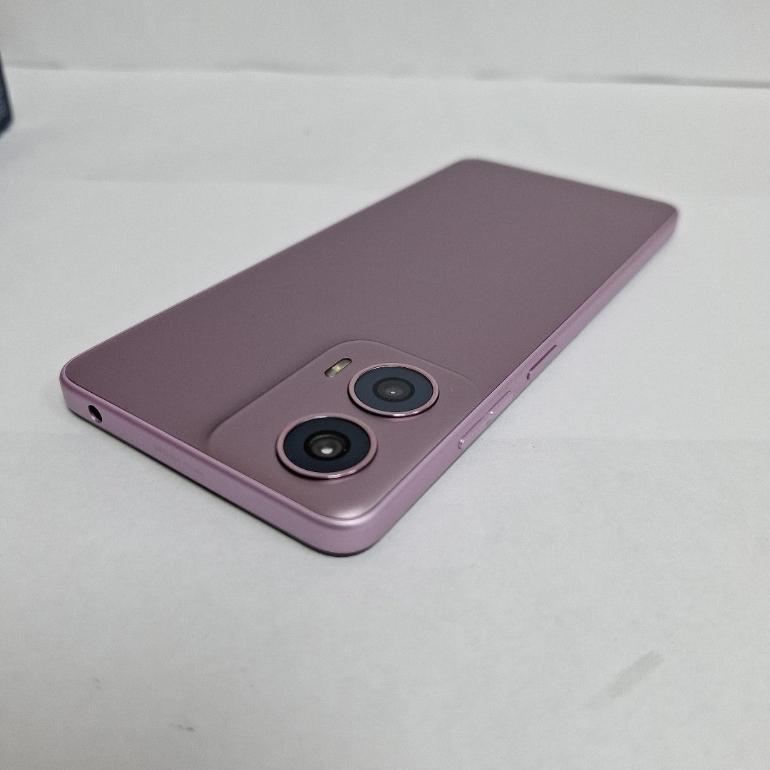 CELULAR MOTOROLA MOTO G24 XT2423-1 (2024) 256 GB 4 GB RAM (SEMINUEVO)