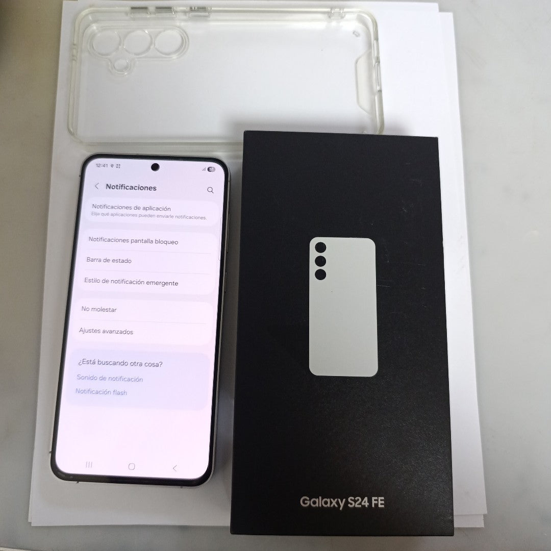 CELULAR SAMSUNG GALAXY S24 FE SM-S721B 128 GB 8 GB RAM (SEMINUEVO)
